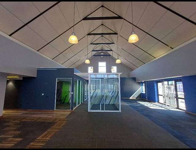 BUSINESS PROPERTY TO RENT IN IRENE